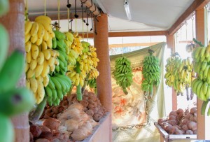 banana-coconut-stall-oman